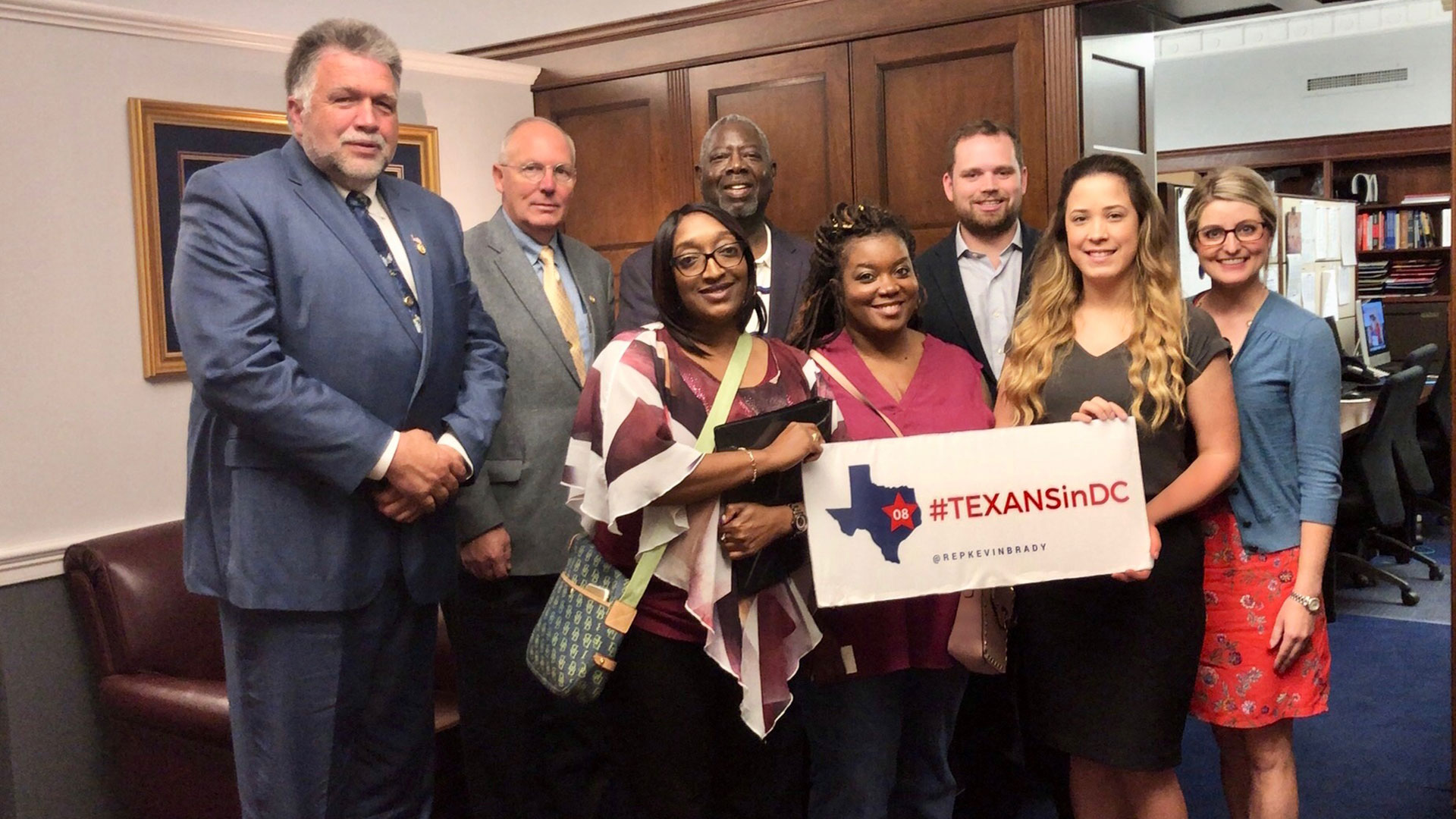 MCAA members met with Representative Kevin Brady (R-TX 8) and his staff.